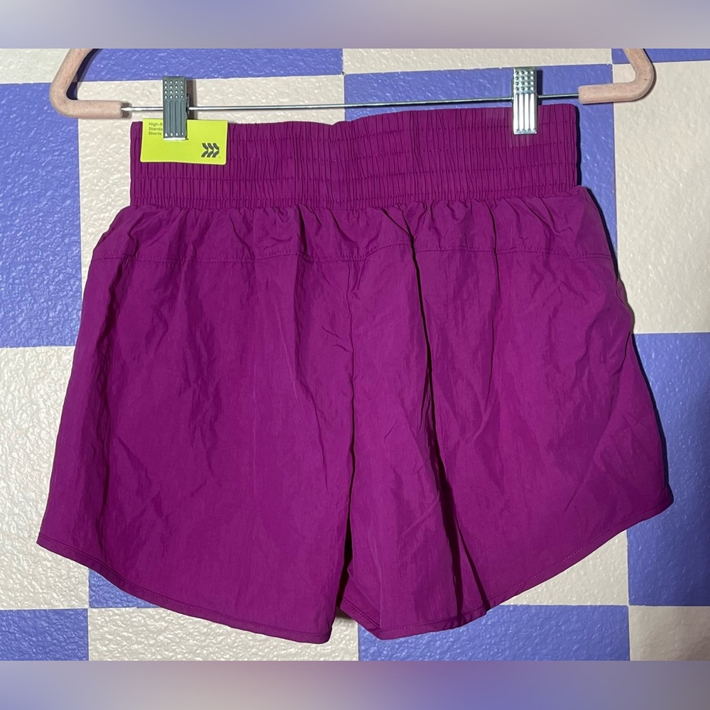 NWT All In Motion High Rise Standard Fit Athletic Short Vibrant Purple - Size XL - Picture 3 of 6